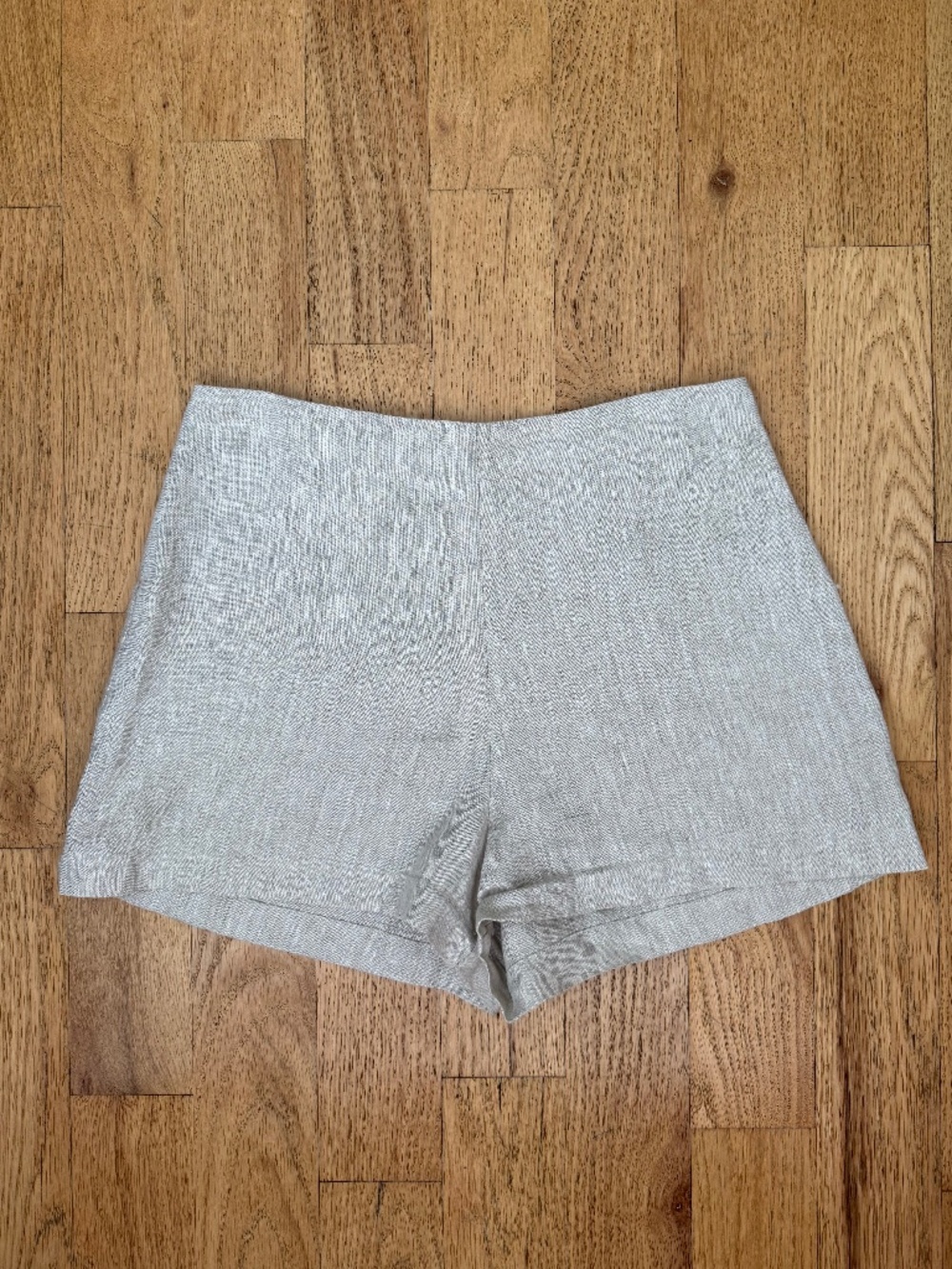 Reformation Eaton 100% Linen Shorts Natural Oatmeal Beige Size 6